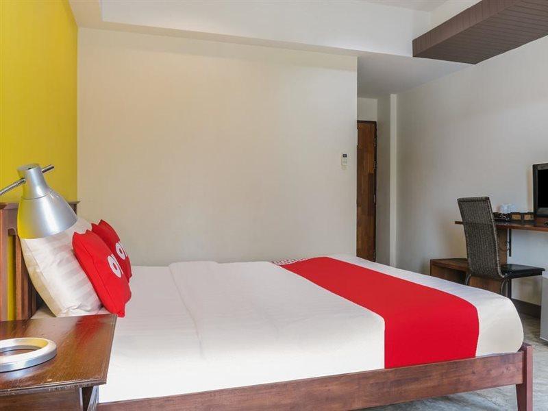 Hotel Oyo 233 Sunshine House Chiang Mai Esterno foto