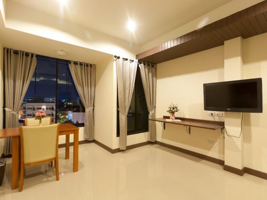 Hotel Oyo 233 Sunshine House Chiang Mai Esterno foto