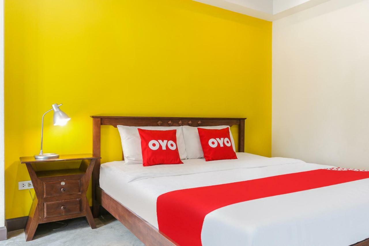 Hotel Oyo 233 Sunshine House Chiang Mai Esterno foto