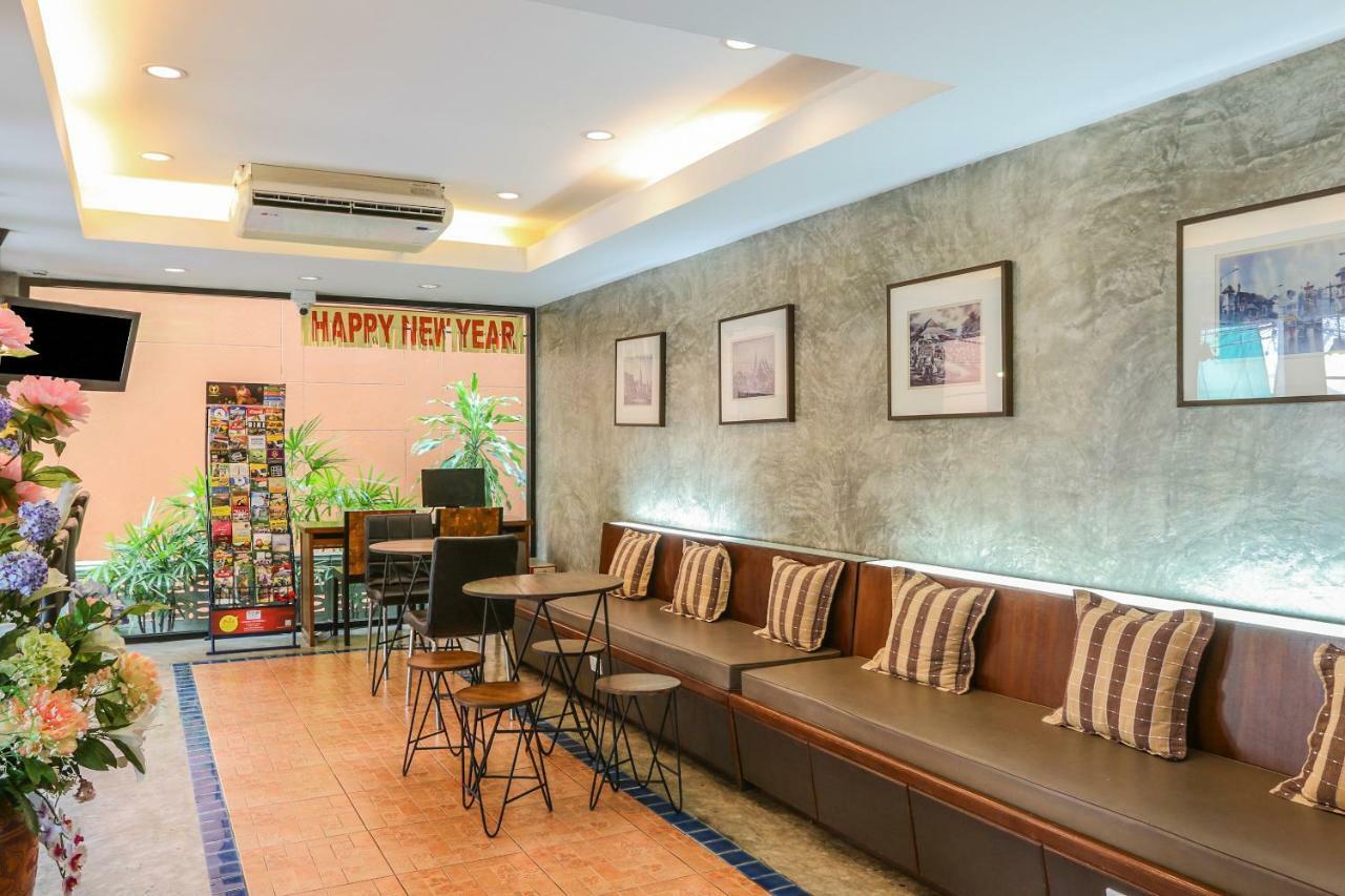 Hotel Oyo 233 Sunshine House Chiang Mai Esterno foto