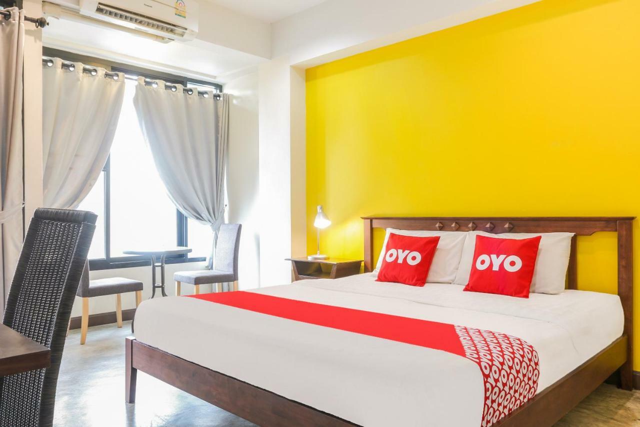 Hotel Oyo 233 Sunshine House Chiang Mai Esterno foto
