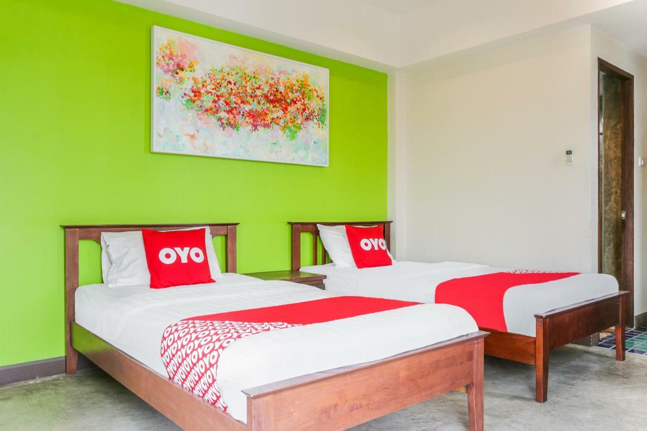 Hotel Oyo 233 Sunshine House Chiang Mai Esterno foto