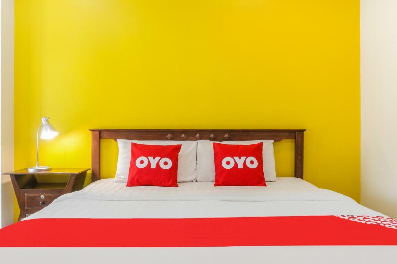 Hotel Oyo 233 Sunshine House Chiang Mai Esterno foto