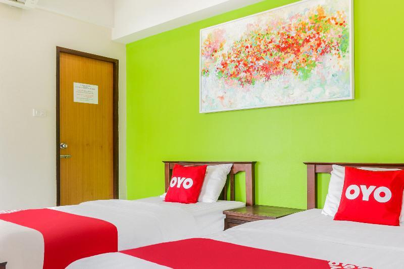 Hotel Oyo 233 Sunshine House Chiang Mai Esterno foto